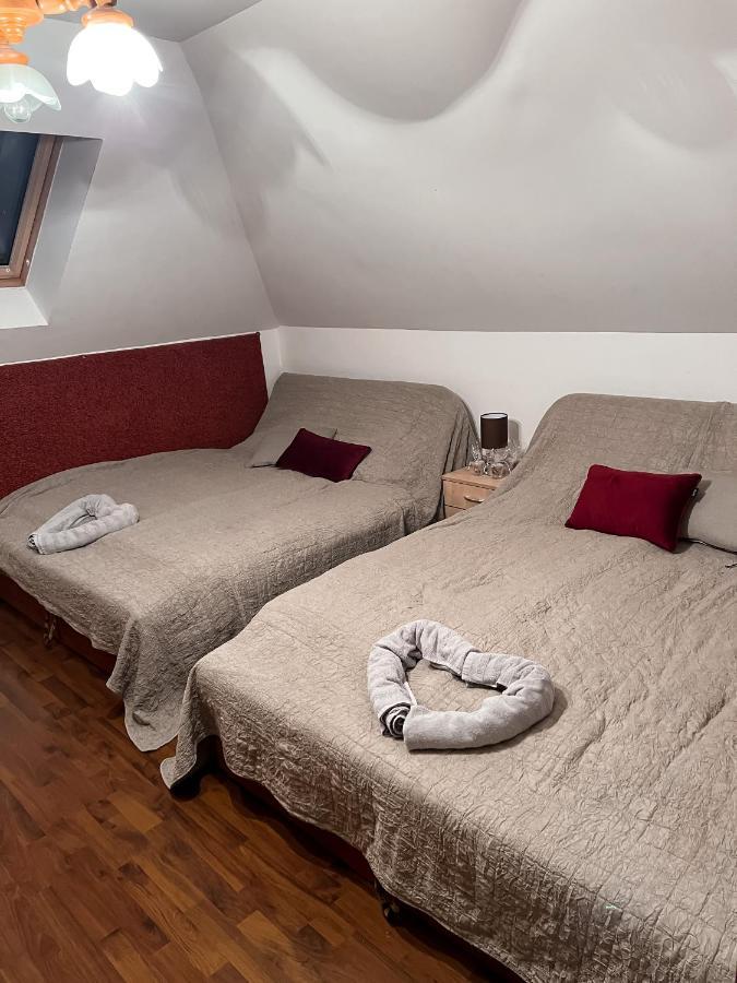 Tuendererdo Villa Miskolc Bagian luar foto