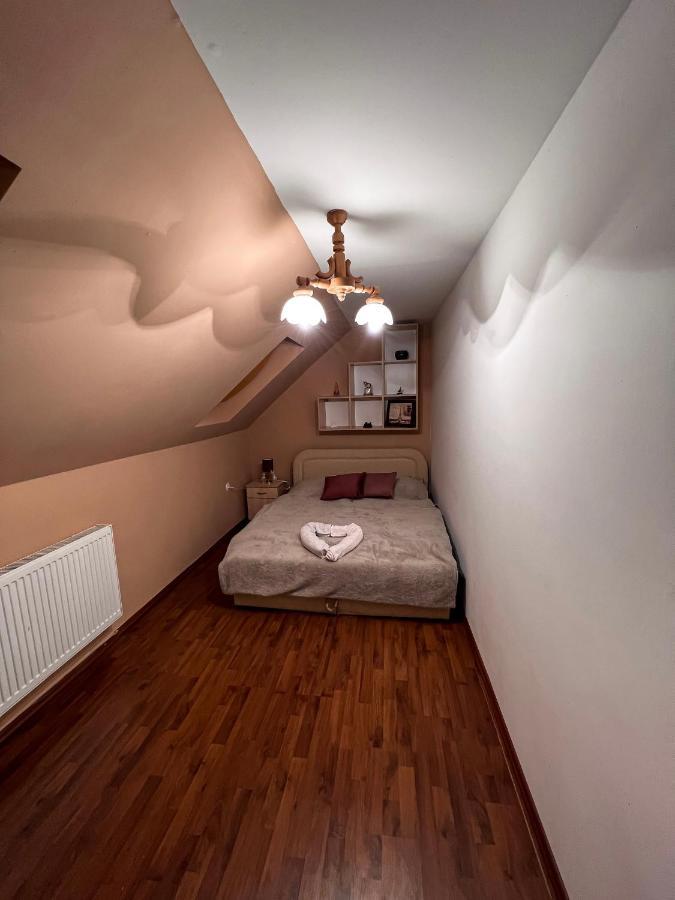 Tuendererdo Villa Miskolc Bagian luar foto