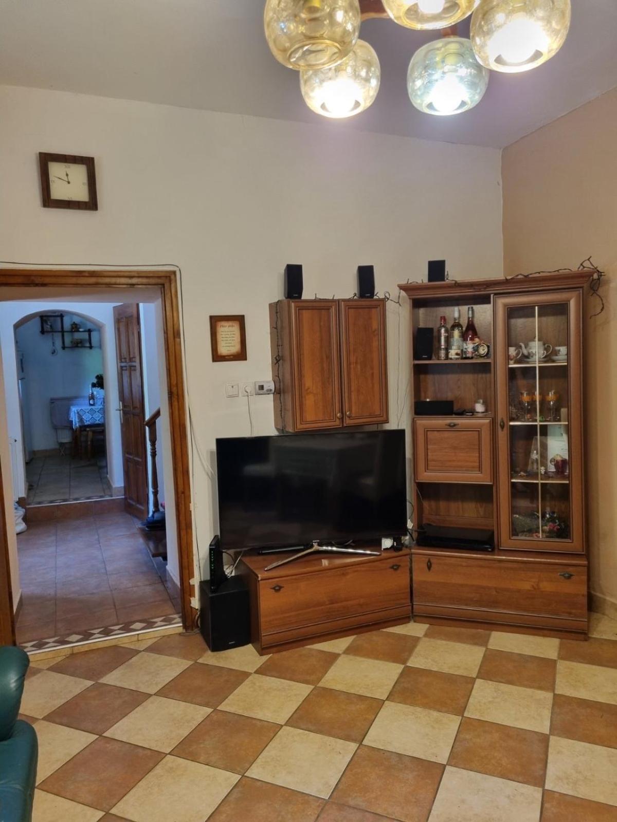 Tuendererdo Villa Miskolc Bagian luar foto
